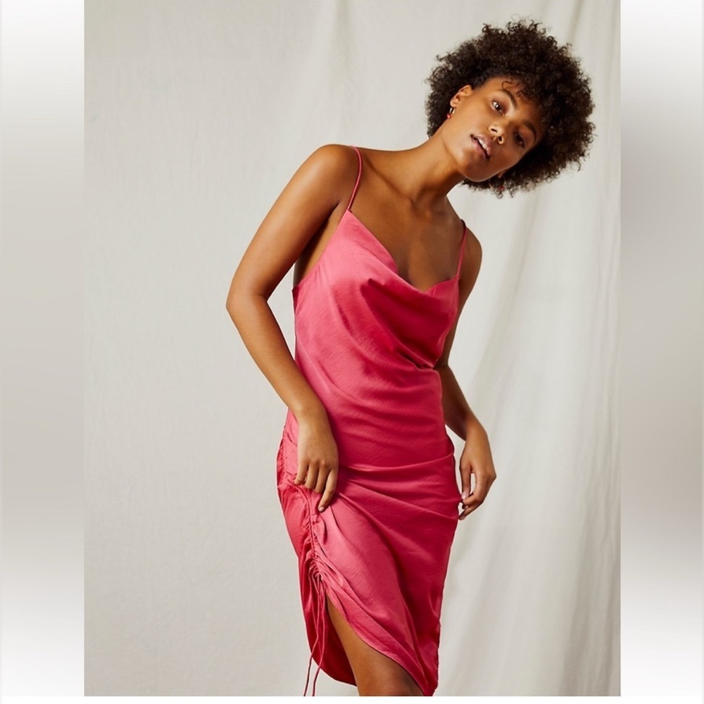 Women’s Free People Intimately fuschia Pink Satin Slip Size Small loungewear